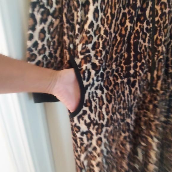 Nick & Nora Leapard Onsie size small - Picture 6 of 8